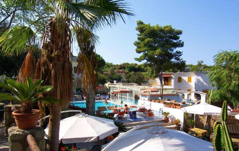 Albergo Villa Hibiscus Forio di Ischia Exterior foto